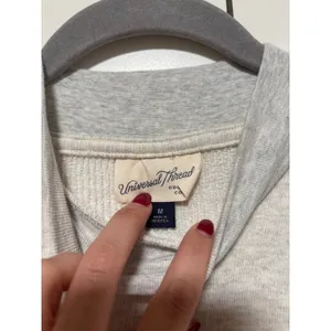 Universal Thread Gray Crewneck Sweatshirt M thumbnail 3