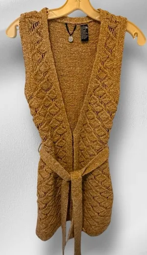 BKE‎ Boutiuqe Sweater Vest with Belt thumbnail 1