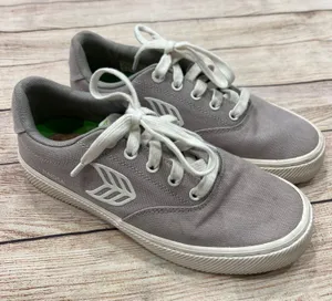 Cariuma NAIOCA Low Top Sneakers Gray Canvas Lace Up ‎ Women's Size 8 thumbnail 1