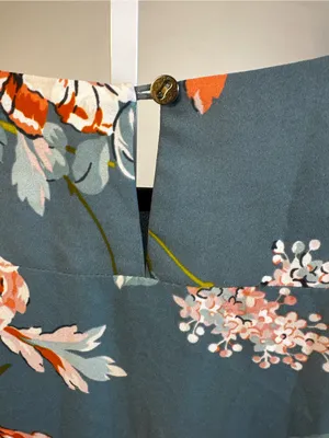 P111. Loft Floral Long-Sleeve Blouse in Dusty Blue thumbnail 4