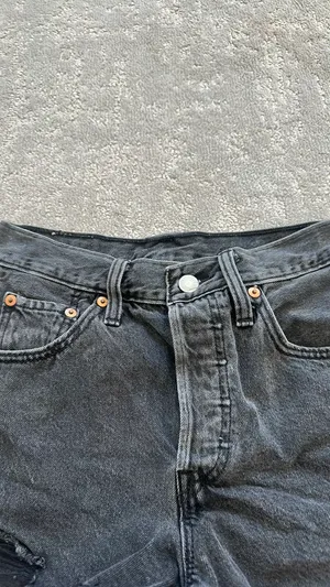 Levi’s 501 Shorts thumbnail 2