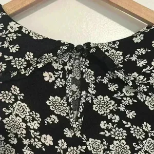 MI AMI‎ | FRANCESCA'S | NWT Black and White Floral Ruffle Collared Mini Dress, S thumbnail 4