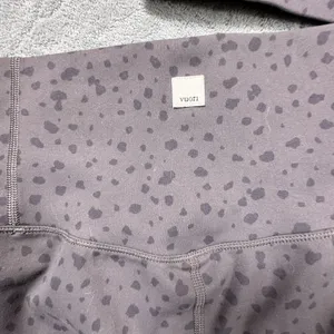 Vuori Womens Small Long Legging and Yosemite Bra Matching Set Chia Stucco Print thumbnail 7