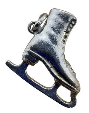 Vintage Silver Tone Ice Skate Charm Red Sole Winter Sports Pendant 3.11g‎ 240 thumbnail 1