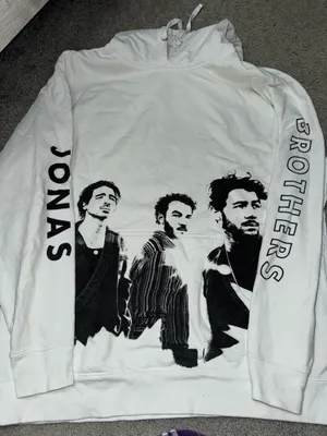 Jonas Brothers 5 Albums 1 Night Tour thumbnail 1