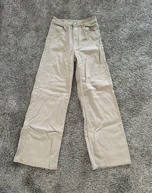 H&M tan wide leg jeans thumbnail 1