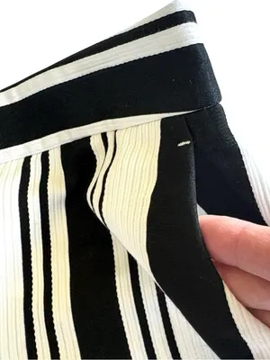 Like New Theory Blayne shorts Black White Stripe Size 2 thumbnail 7