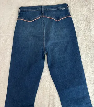 MOTHER Denim The Snap Hustler Ankle Jeans thumbnail 11