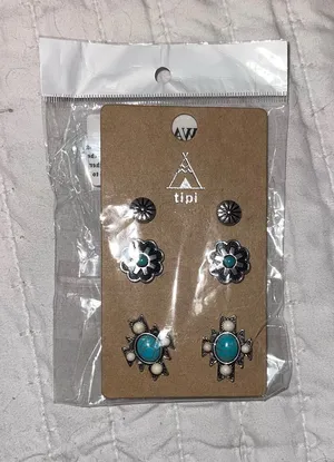 Tipi turquoise earring studs Silver thumbnail 1