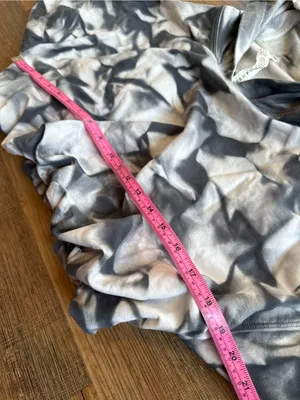 lululemon athletica LA All Yours Bubble Hem Light Gray Hoodie Size 6 thumbnail 6
