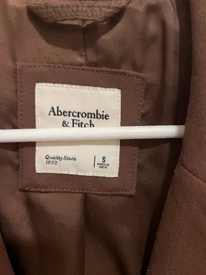 Abercrombie Cropped Blazer thumbnail 3