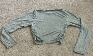 Gray Cropped Long Sleeve Size M thumbnail 1