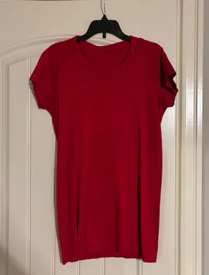 Lululemon Original red swiftly tech shirt thumbnail 1