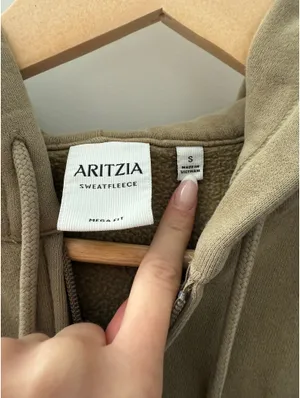 Aritzia Mega fit full zip up thumbnail 3
