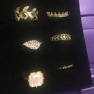 6 Piece gold thumbnail 2