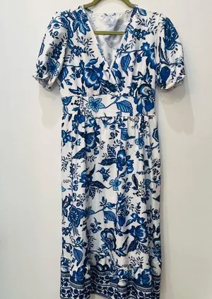 Boutique floral Blue Vintage Print V-Neck maxi dress size medium thumbnail 2