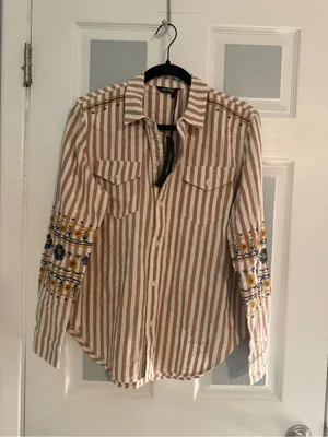 Driftwood Laura Button Down with Embroidered Sleeves thumbnail 2