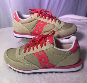 Saucony Women's Olive and Pink Low-Top Sneakers thumbnail 1
