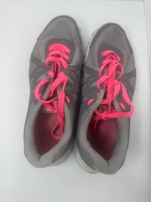 Nike Revelation 2 Athletic Shoes Size 9  thumbnail 3