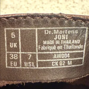 Dr. Martens JONI WOMENS 7 Dark Brown Leather Boots thumbnail 6