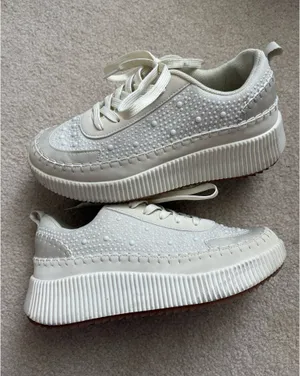 Women’s platform chunky white pearl sneakers size 9 thumbnail 1
