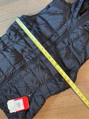 The North Face Black Gotham Puffer Vest  
Size Medium thumbnail 9