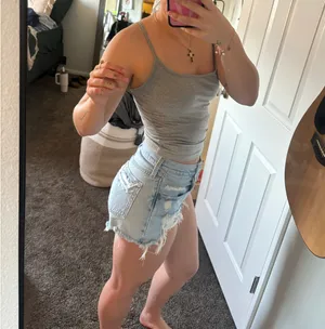Levi’s Jean Shorts 501 thumbnail 2