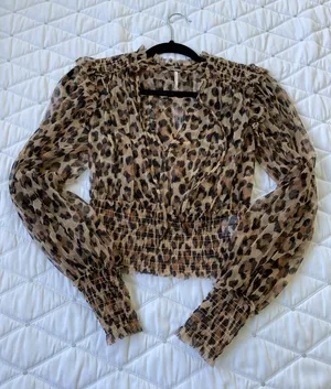 Revolve LEOPARD PRINT MESH TOP XS thumbnail 1