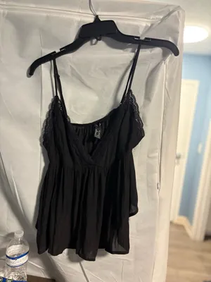 FOREVER 21 Black Lace Trim V-Neck Spaghetti Strap Camisole Tank Sleeveless M thumbnail 4