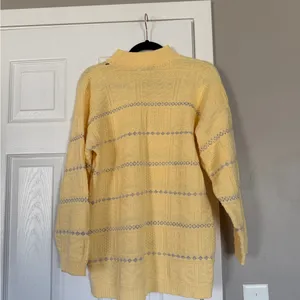 Basic Editions Yellow Turtleneck Mockneck Vintage Sweater Grandmacore thumbnail 6