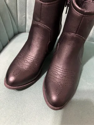 Women's Black Ankle cowboy Boot with Side Zip thumbnail 8