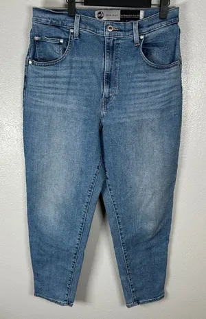 Levi's SilverTab Mom Jeans Womens Size 32x27 Medium Wash High Rise Tapered‎ Leg thumbnail 1