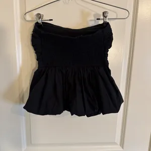 Hollister Black Strapless Ruched Peplum Tube Top Size XS thumbnail 2