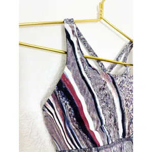 Lululemon Energy Nuxlux Sports Bra Polychromatic Energy Size 6 Workout thumbnail 5