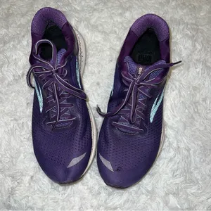 Purple Women’s Brooks Tennis Shoes Size 11 thumbnail 4