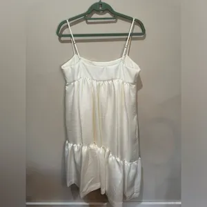 Black Halo Dixie‎ Tiered Crepe Dress White, size Large thumbnail 3