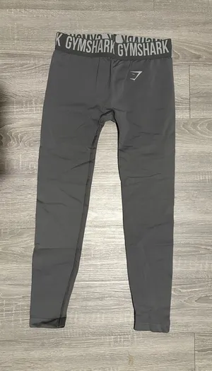 Gymshark Leggings size medium thumbnail 1