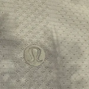 Grey Lululemon Swiftly Short Sleeve thumbnail 4