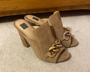 White House Black Market tan heels thumbnail 2