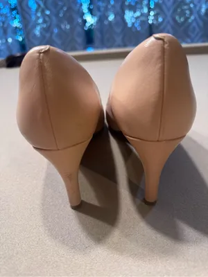 Cole Haan Nude Leather Mid Heel Pumps thumbnail 5