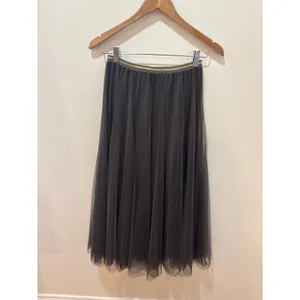 Chic Tulle Midi Skirt Dark Gray Elastic Waist Pleated Layered‎ thumbnail 3