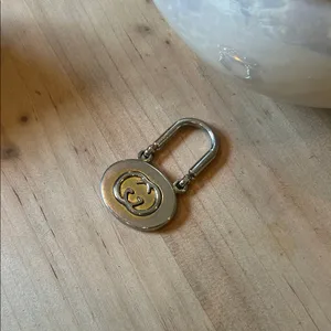 Gucci Interlocking GG Gold Keychain Key Ring Fob Logo Charm Authentic thumbnail 2