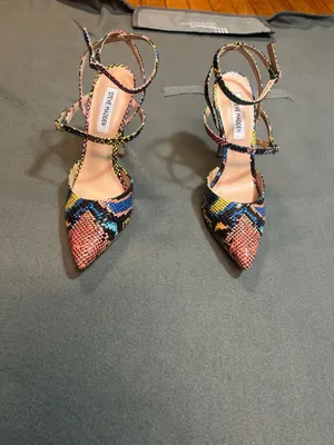 Steve Madden Multi-Color Snakeskin Pointed Toe Ankle Strap Pumps Size 9M thumbnail 2