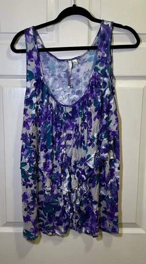 Lauren Conrad Floral Tank Top Size XL Ruffle Purple Scoop Neck thumbnail 1