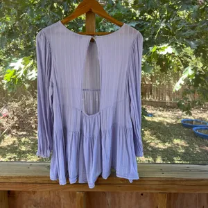 American Eagle Women's Ruffled Tiered Long Sleeve Lilac Top Size M thumbnail 2