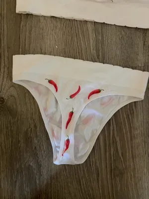 Pretty Little Thing Chili Pepper Set thumbnail 5