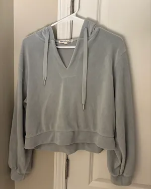 Hoodie Size L thumbnail 1