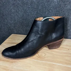 Madewell Black Leather Cap Toe Ankle Boots Side Buckle B8034 Size 11 thumbnail 10