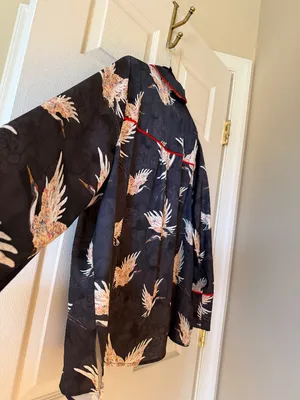 H&M Lounge Top - Crane Bird Print - Size 12 - Black White Red thumbnail 3