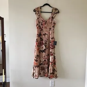 Composed Beauty Blush Pink Burnout Velvet Floral Midi Dress, NWT thumbnail 4
